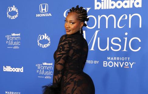 ‘I love being curvy’ – Tems