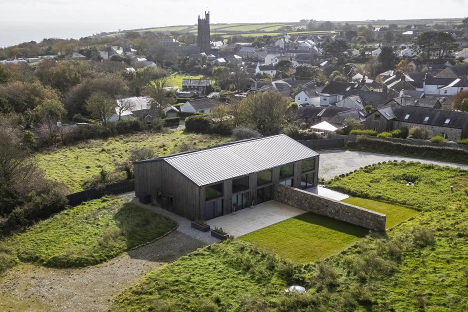 Locals demand £1M barn built without permission in Cornwall is torn down