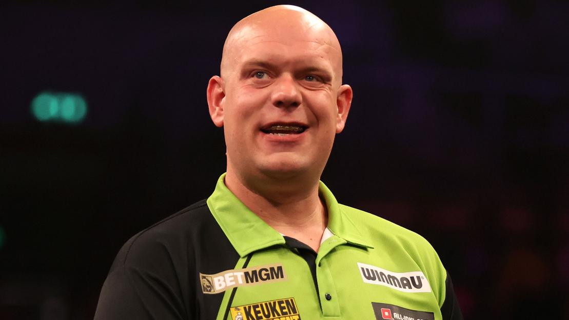 ‘He’s not a good player… he’s a pub player’ – Michael van Gerwen rips into darts rival then says ‘I’m not harsh’