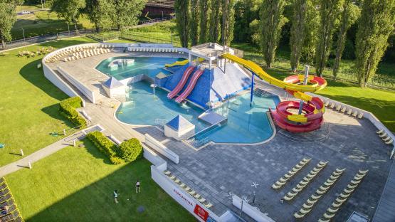 Aerial view of Aquacity Poprad water park with slides and pool.