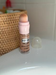 best-foundations-for-mature-skin