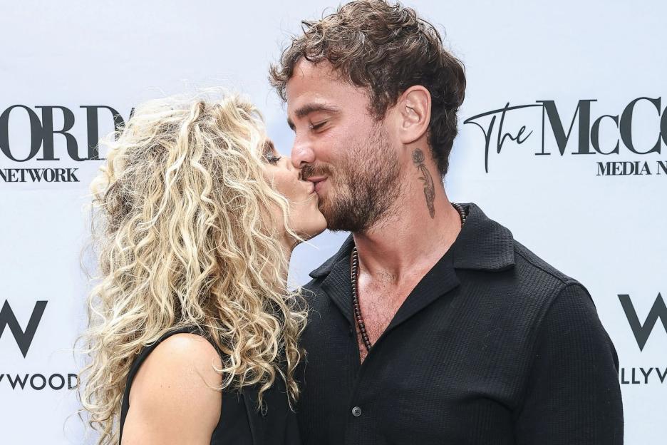 Danny Cipriani snogs Annalynne McCord on the red carpet after confirming they’re officially back together