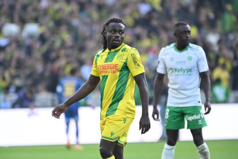 Transfer: Turkish club Trabzonspor line up €10m bid for Simon