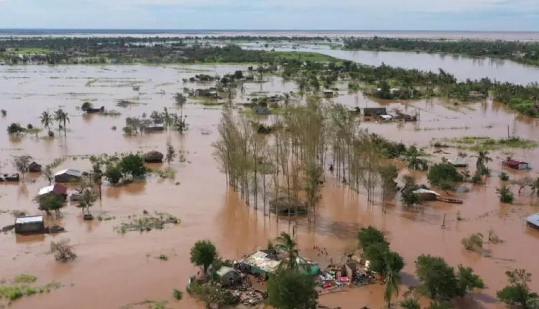 Flood hits another Adamawa community, cuts off villages, submerges farmlands