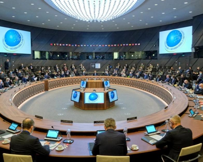 NATO warns Russia against another war in Europe