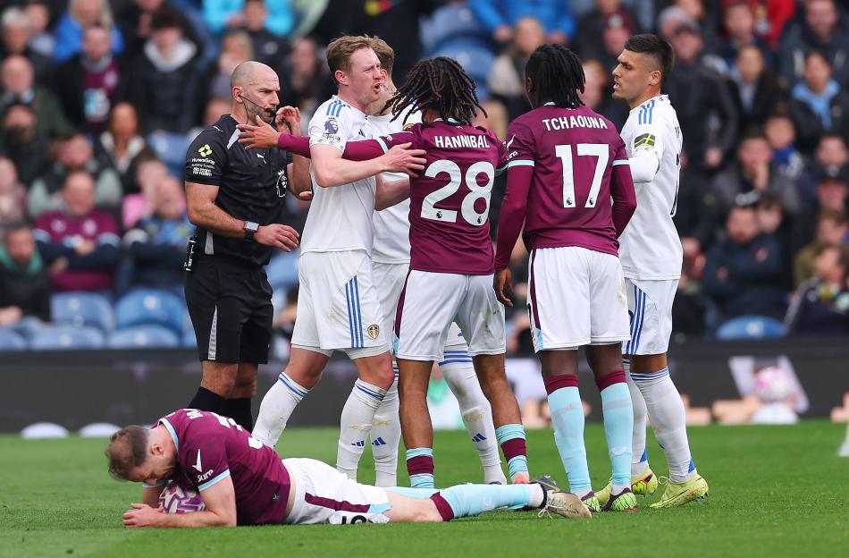 FA Investigates Allegations of Former Man Utd Star Spitting at Leeds Fans Amid Police Inquiry