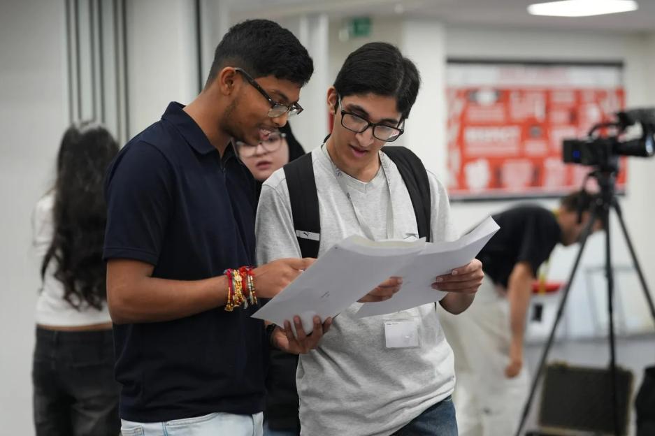A-level results day 2025 LIVE: Record number get into 1st choice uni, plus how UCAS Clearing works – updates