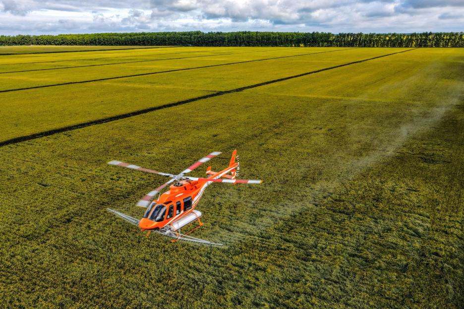 Helicopter crashes in field on Isle of Wight as emergency services race to scene with locals urged to stay away