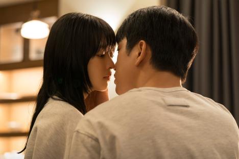Park Bo Young And GOT7’s Jinyoung Spend The Night Together In “Our Unwritten Seoul”