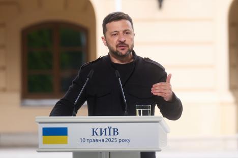 Volodymyr Zelenskyy giving a press conference in Kyiv.