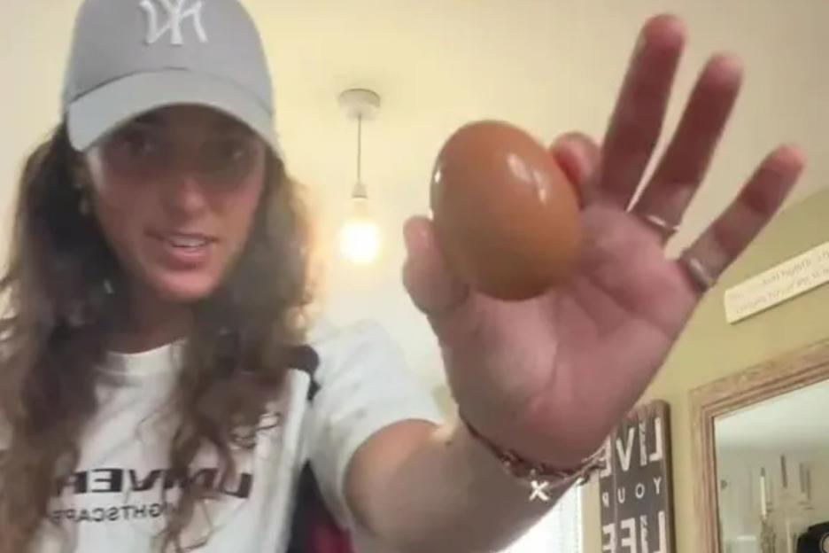 The EXACT temperature and cooking time you need to make the perfect boiled egg in the air fryer