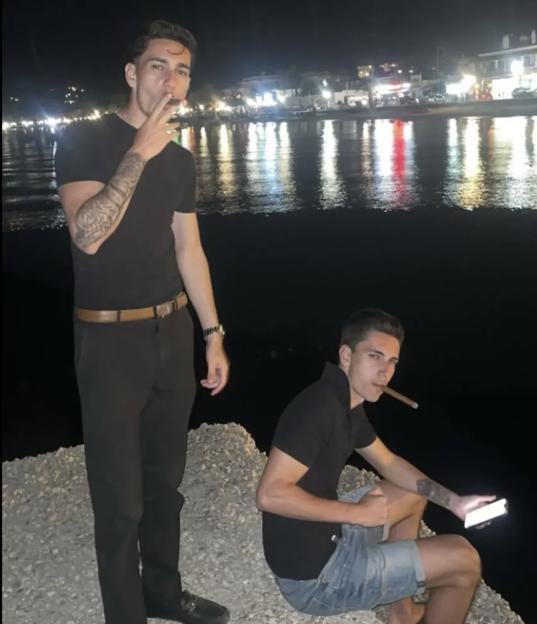 Photo of twin brothers, Domingos and Afonso, who died in a car accident.