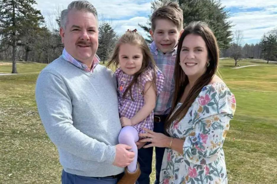 Mom shot dead her husband & 2 kids in their picture perfect home before turning gun on herself after disturbing TikToks
