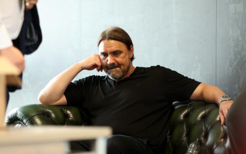 Leeds United legend issues fan warning and urges owners to back boss Daniel Farke for Premier League return