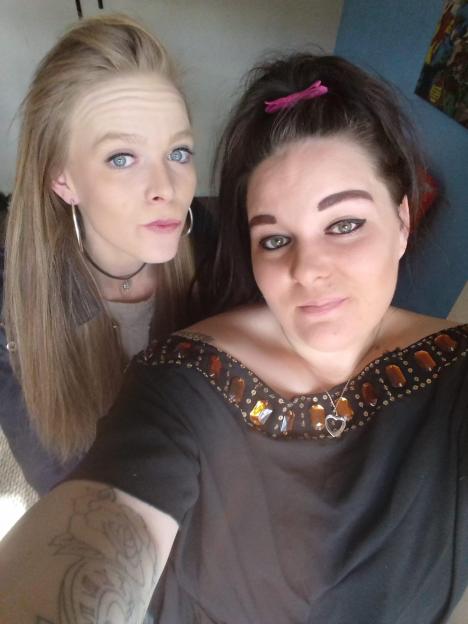 Shannon Ashley and her sister Paige Roberts.