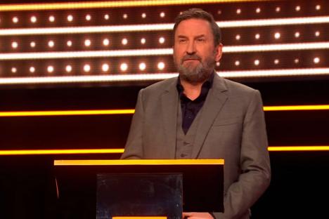 The 1% Club knocks out whopping 30 people with tricky smiley face question – could you work out the answer?