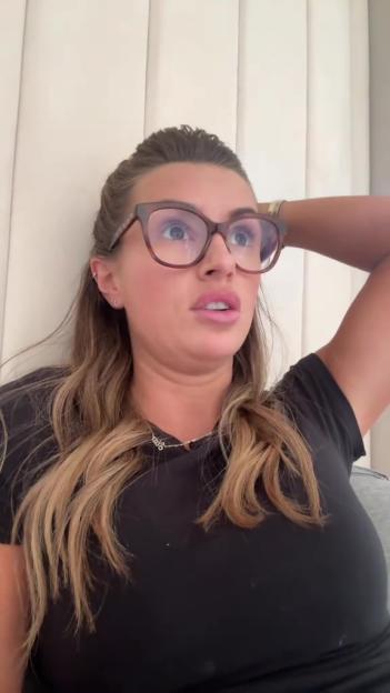 Dani Dyer Seeks Parenting Tips as Twin Tantrums and Misbehavior Make Life Tougher: 