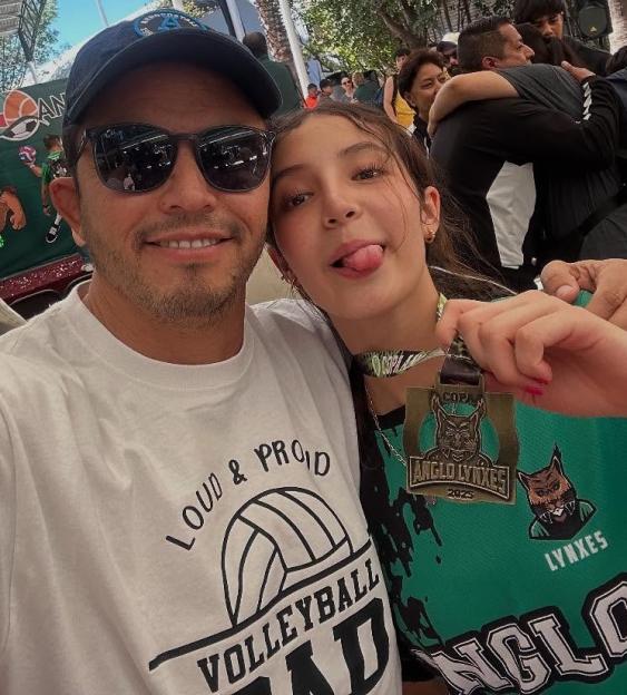 Paloma Nicole Arellano Escobedo with her dad, Carlos Arellano.