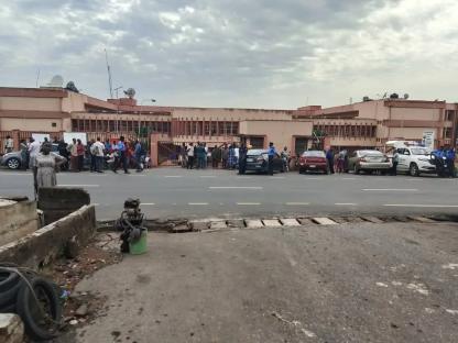 Workers paralyse activities at federal Secretariat in Ibadan 3
