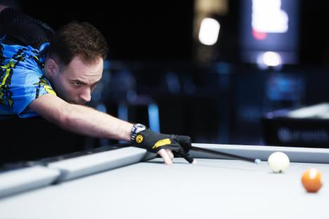 Joshua Filler playing pool at the UK Open Pool Championship.