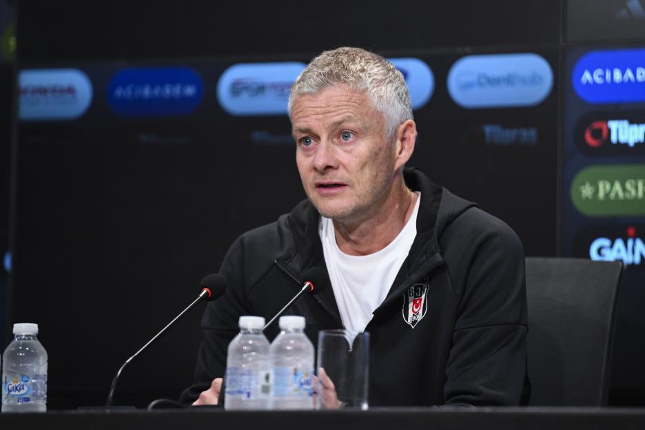 Ole Gunnar Solskjaer at a press conference.