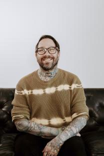 Portrait of Dave Shapiro, a music executive.
