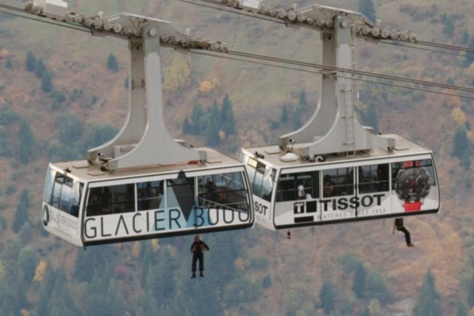 ‘How is this allowed?’, Destination X viewers rage amid safety fears as contestants hang 2,000ft in the air