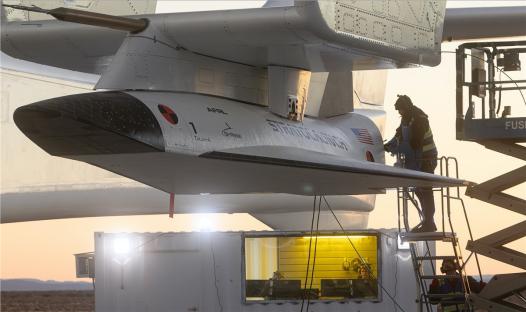 Stratolaunch Roc carrying the Talon-A hypersonic vehicle.