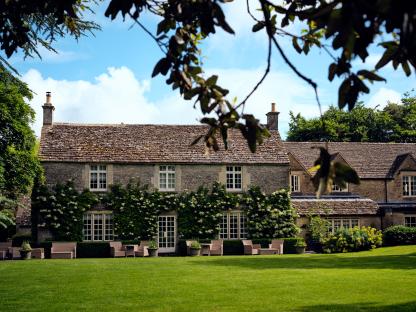 Posh UK spa hotel praised by mums as perfect for kids – thanks to Ofsted creche, huge playbarn and early teatime