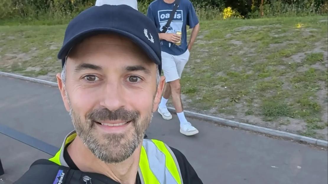 Die-hard Oasis fan who posed as litter picker to sneak into gig, amazed by security lapse