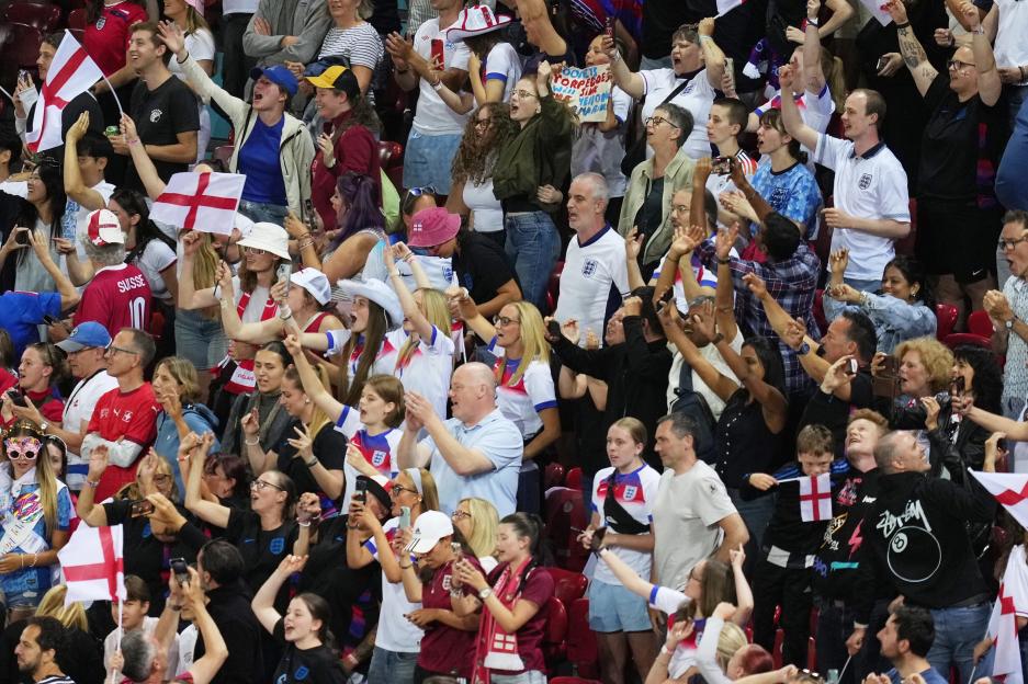Footie tickets to be prescribed on NHS in bid to stop over-use of antidepressant pills