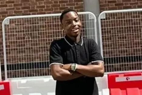 Generous Anthony Joshua pays fees for gifted student to study at Ashley Walters’ drama school