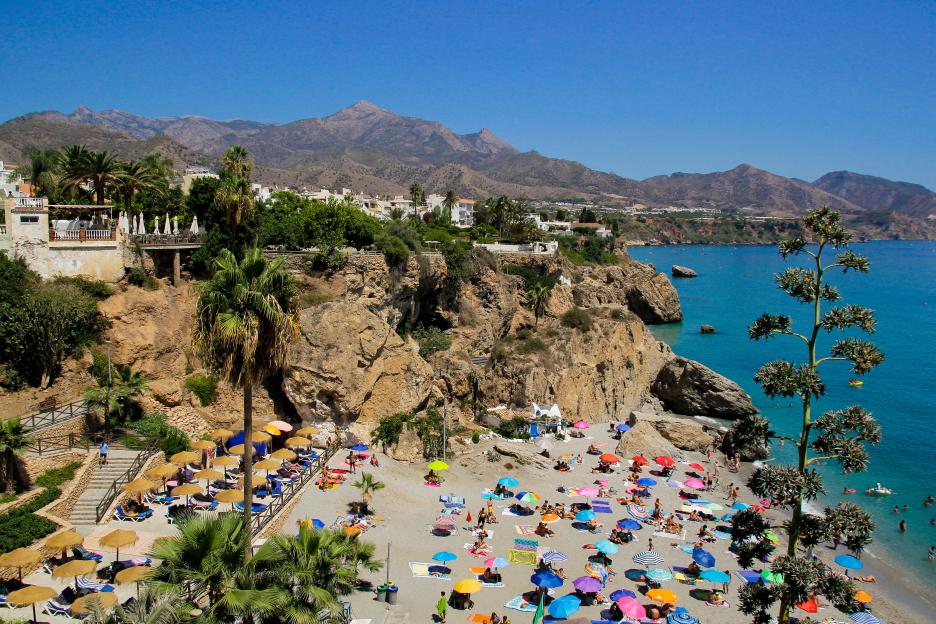 Massive Spanish hotspot introduces 10 new rules for tourists including bikini bans – you can risk a £650 fine