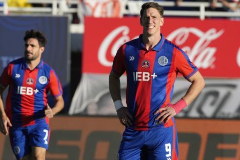 Soccer player Andres Vombergar in a San Lorenzo jersey commemorating Pope Francis.