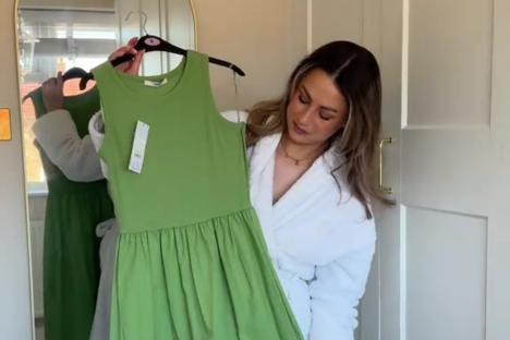 Asda served me my favourite haul of the year – my bag looks like it’s from Zara & I’m obsessed with the £16 dress 