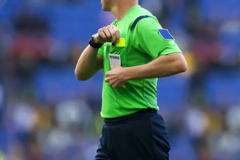 UCL: Referee to officiate PSG vs Arsenal second leg in France confirmed
