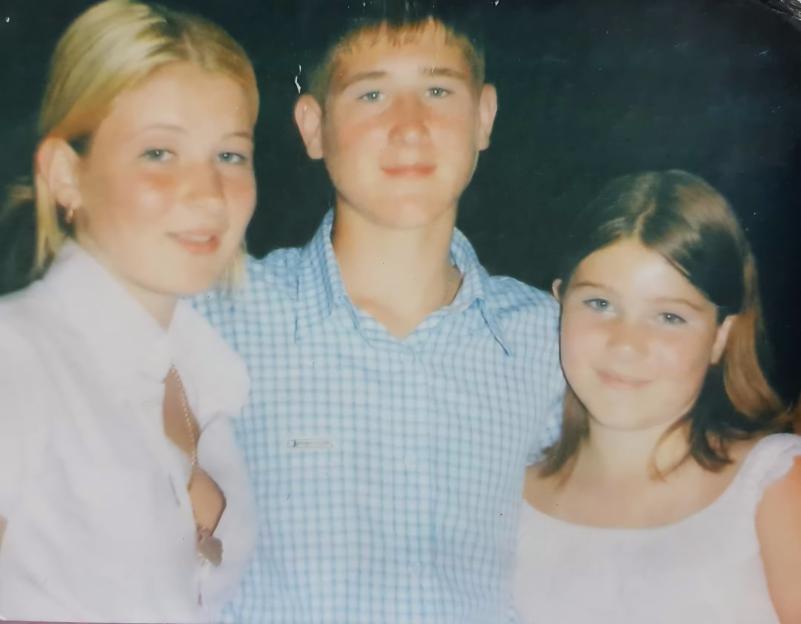 Photo of Samantha, Lee Madgin, and Carly Madgin.