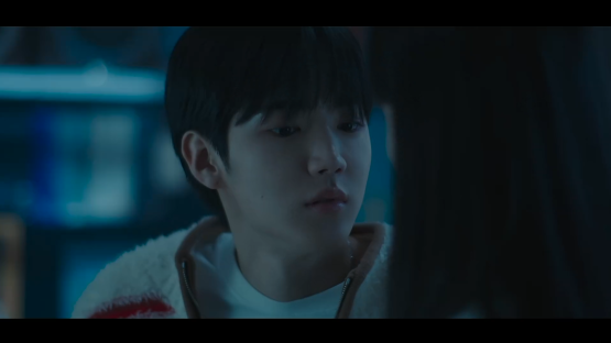 2 Revealing And 2 Cute Moments In Episode 3 Of “Spring Of Youth” 4