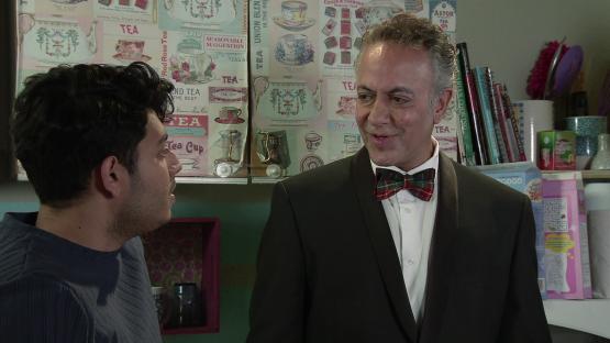 Dev Alahan and Aadi Alahan in a scene from Coronation Street.