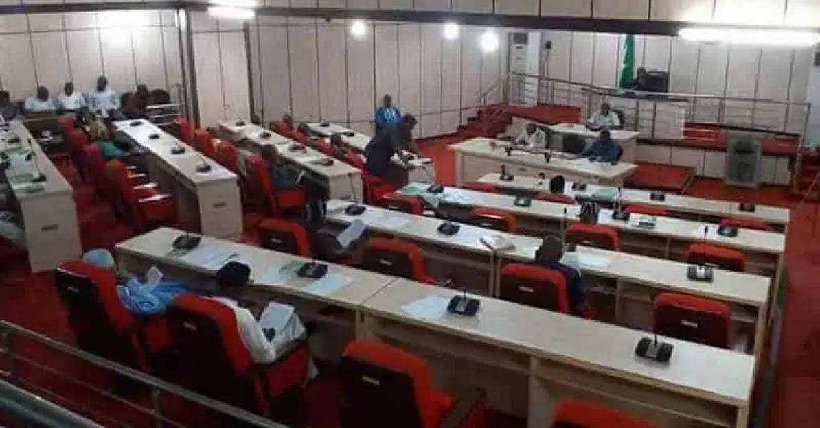 Benue Assembly recommends suspension of SUBEB Chairman for lack of competence 