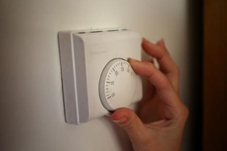 Energy bills ‘to fall this summer’ say analysts but you could still save money now