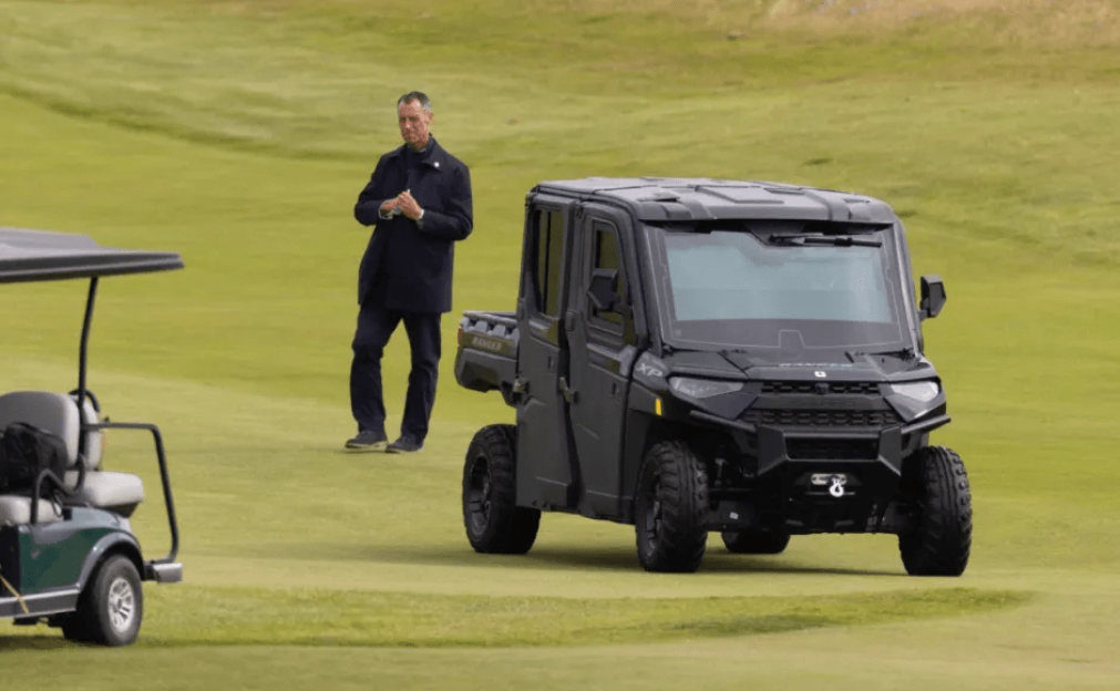 Inside Golf Force One…Trump’s modified cart coated with armour & bulletproof glass protecting him from fairway assassins