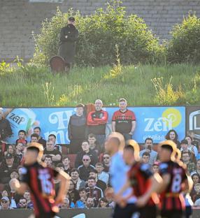 Shelbourne manager Damien Duff watching a soccer match.