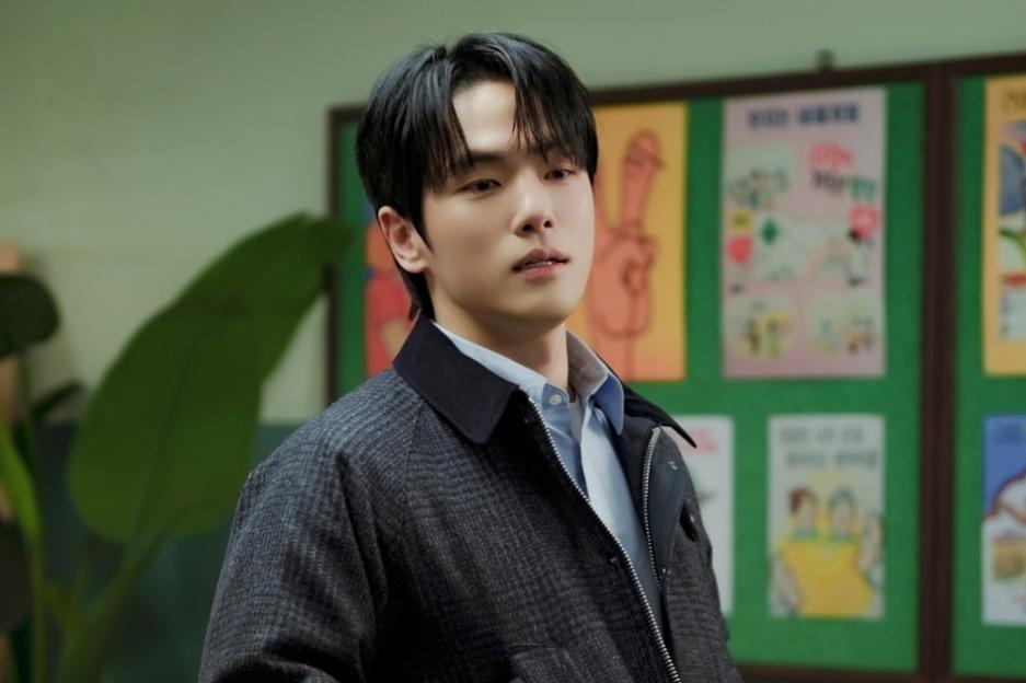 Kim Jung Hyun Is A Brilliant Chaebol Heir Who Falls For Kim Da Mi In “A Hundred Memories”