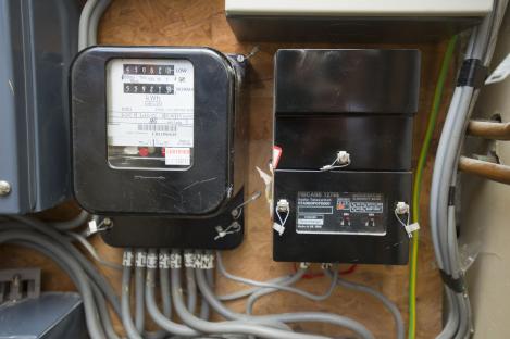 Energy meter warning for 41,000 customers who face HUGE bill hikes due to electricity meter switch off in WEEKS