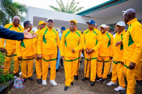 Kano sports tragedy: Ogun govt makes donation to late athletes’ families  