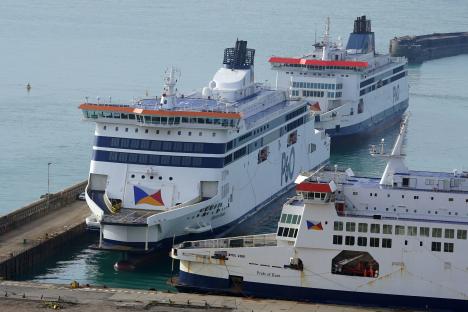Illegal immigrants hide on coach taking pupils to France on school trip – as stowaway journeys surge