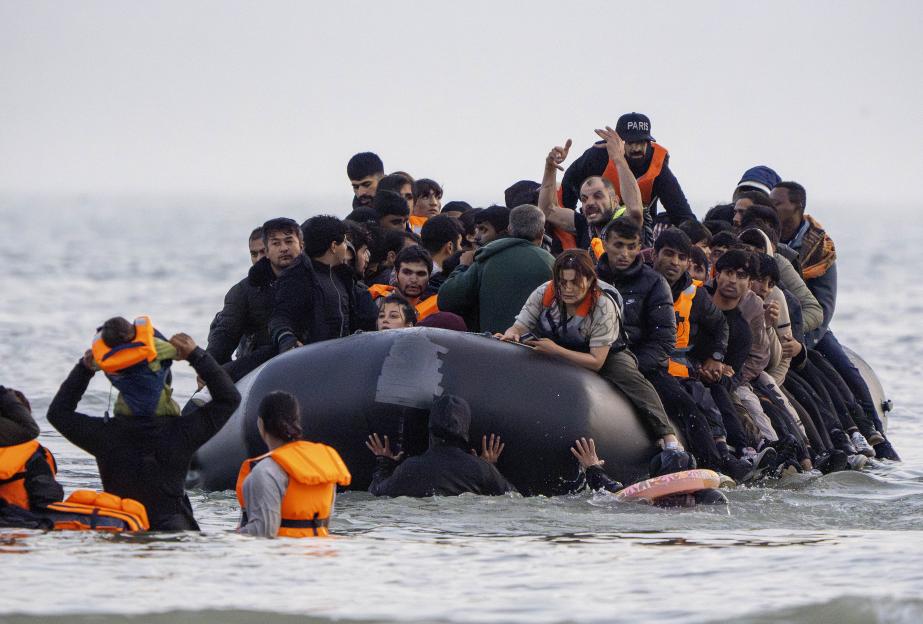 Eritrean migrant who challenged ‘one in, one out’ scheme to be deported to France TOMORROW after govt High Court win
