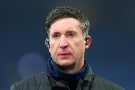 Liverpool legend Fowler urges boss Slot to go all out for ‘tremendous player’ if they fail to sign Newcastle ace Isak