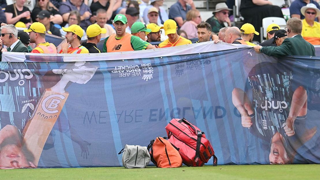 English cricket star rushed to hospital with horror injury as Hundred match suspended and screen put around him